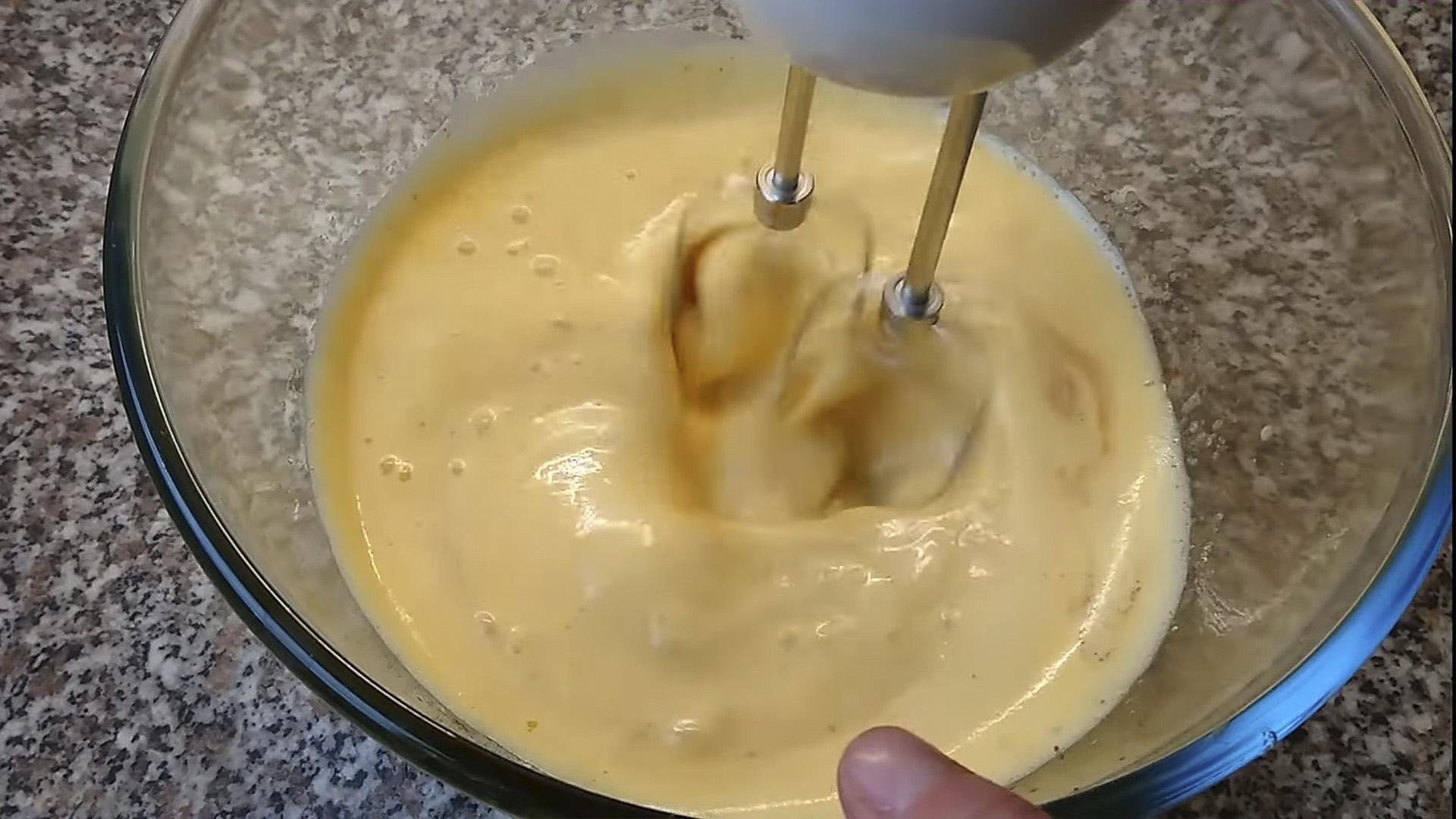 وصفة - كيكة إسفنجية بالعسل والجوز - الخطوة 5