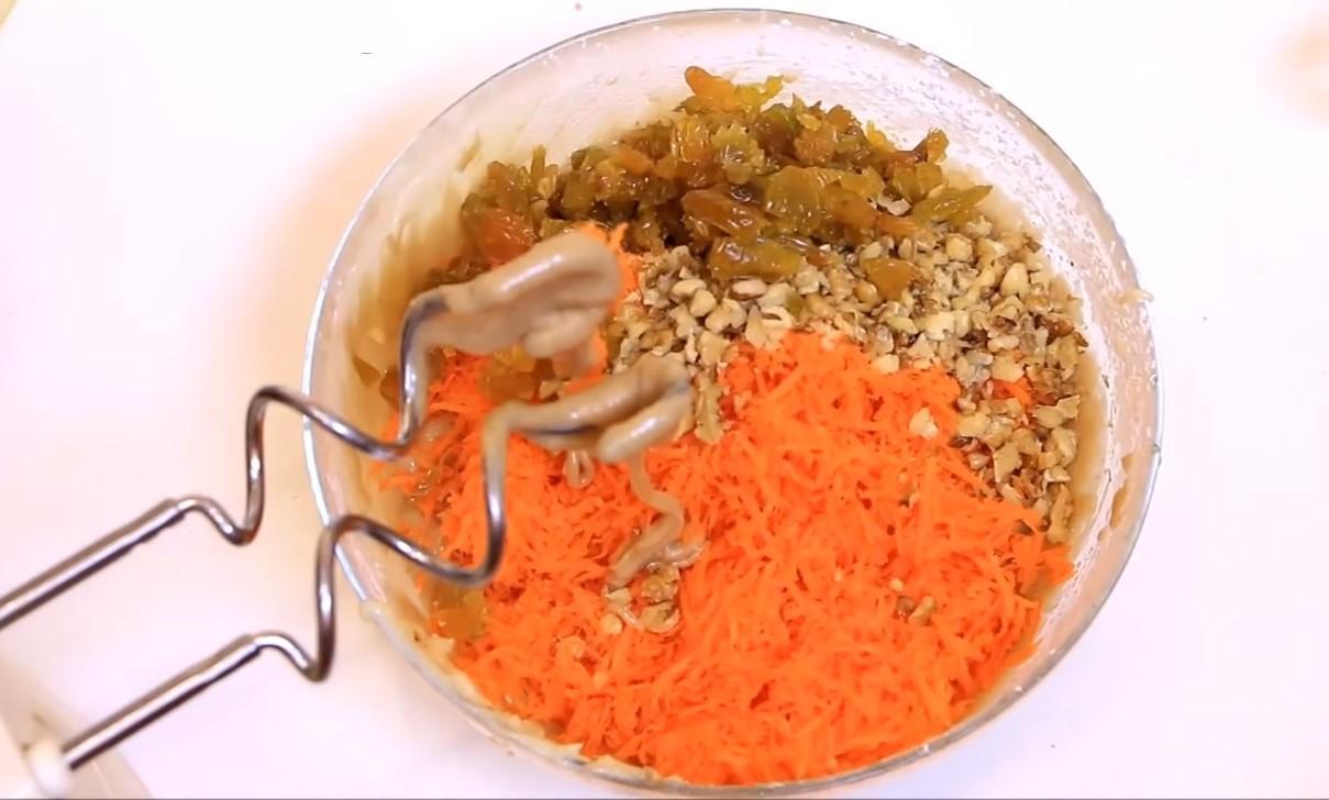 Resipi - Carrot Sponge Cake ni Renat Agzamov - Hakbang 6