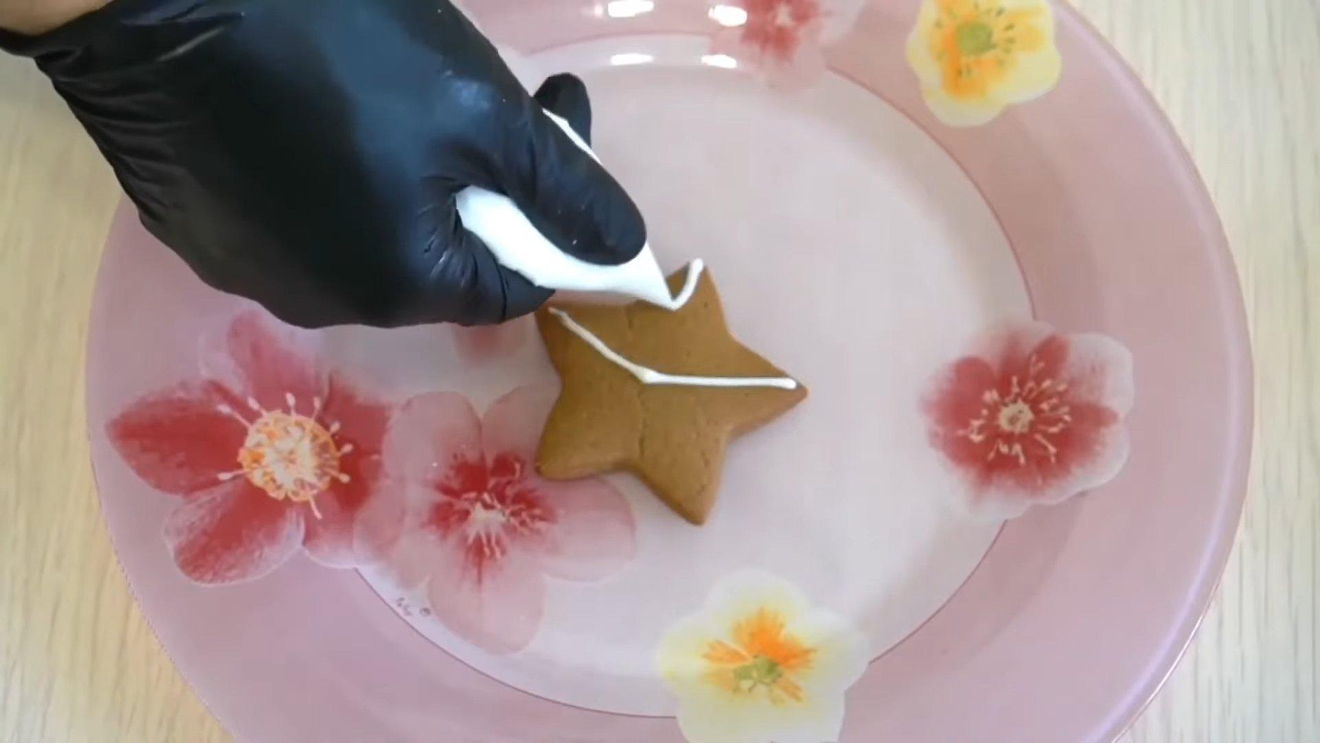 وصفة - كعكات الزنجبيل بالعسل الطرية - الخطوة 13