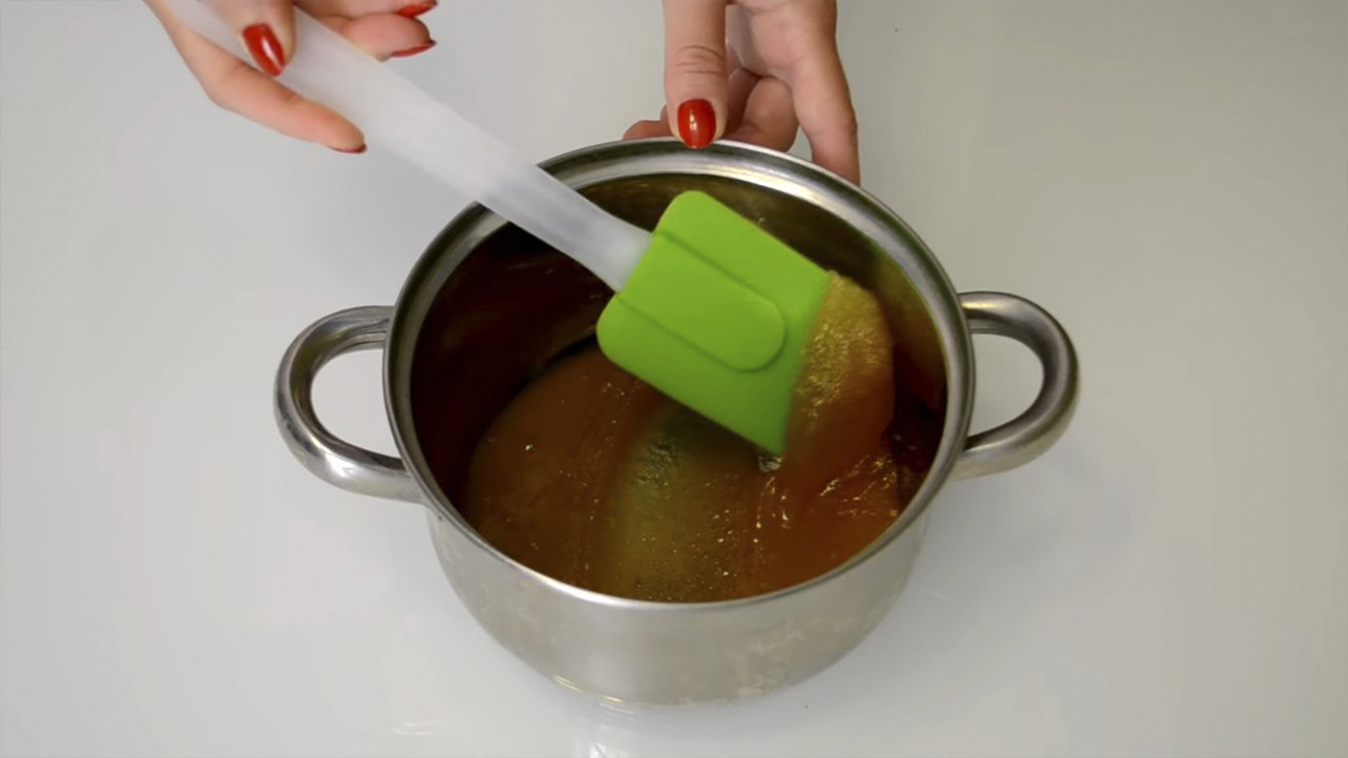 وصفة - كعكات الزنجبيل المصنوعة من عجينة الشو - الخطوة 1