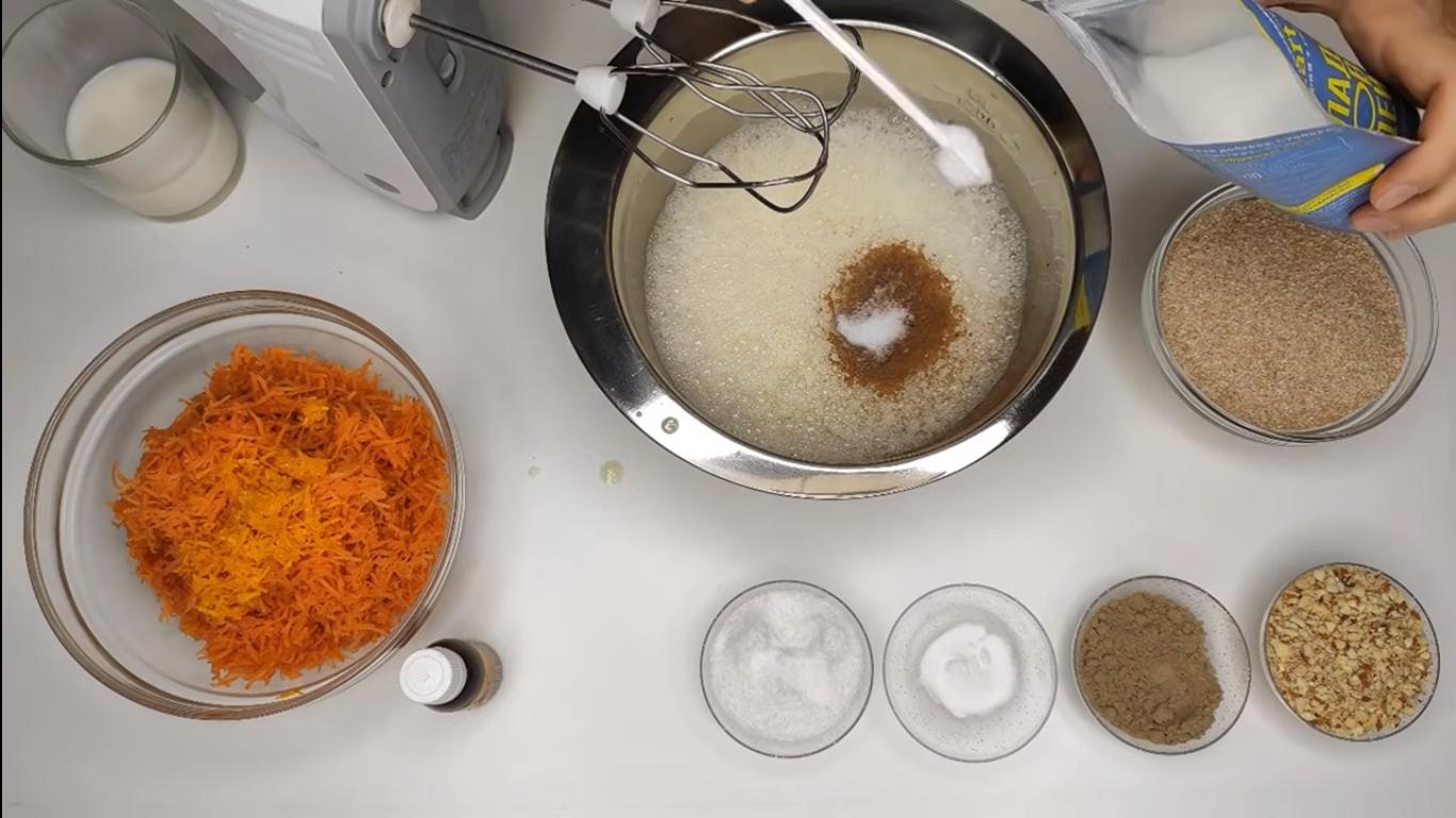 Recipe - Carrot Cake na Walang Mantikilya - Hakbang 3