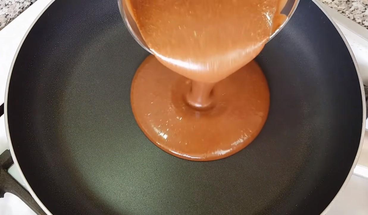 Recipe - Chocolate Sponge Cake sa isang Skillet - Hakbang 6