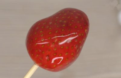 فواكه ومكسرات مكرملة - صورة