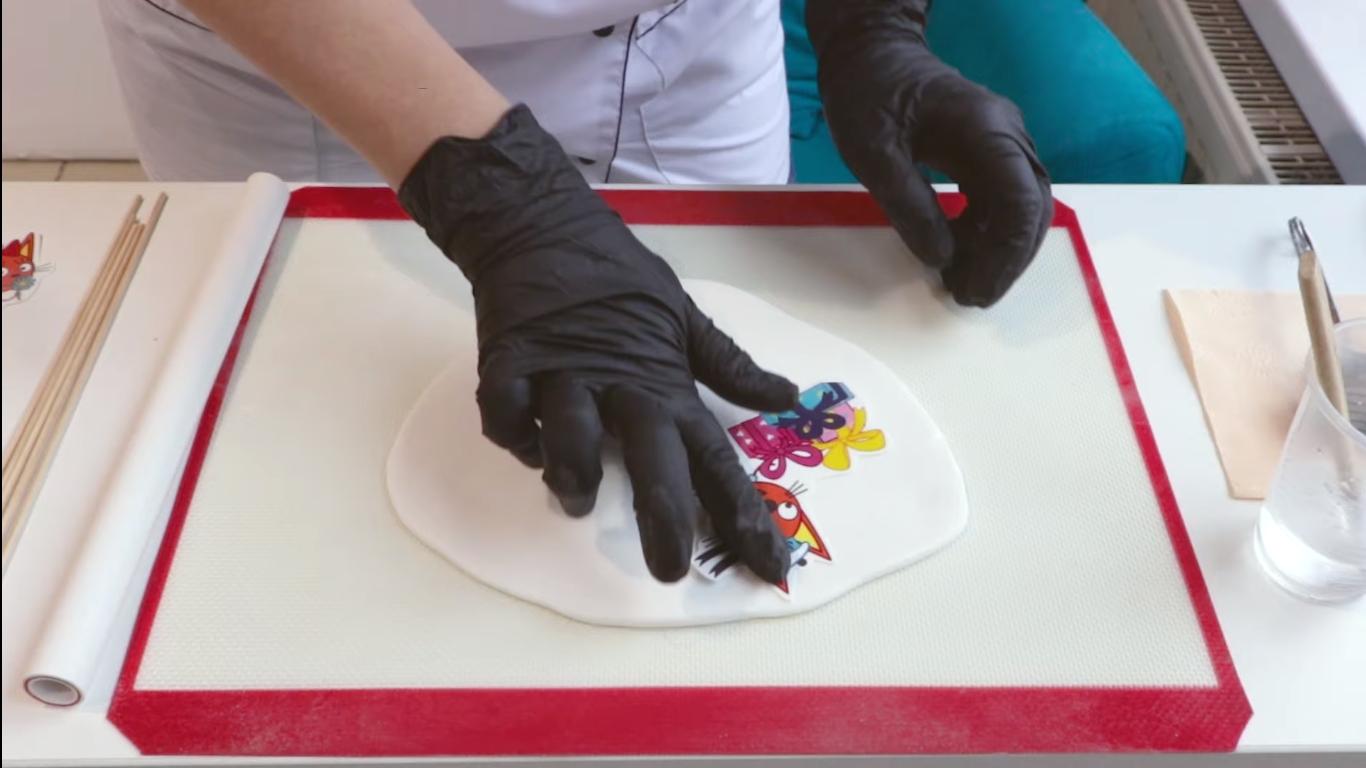 وصفة - زينة ورق السكر - الخطوة 4