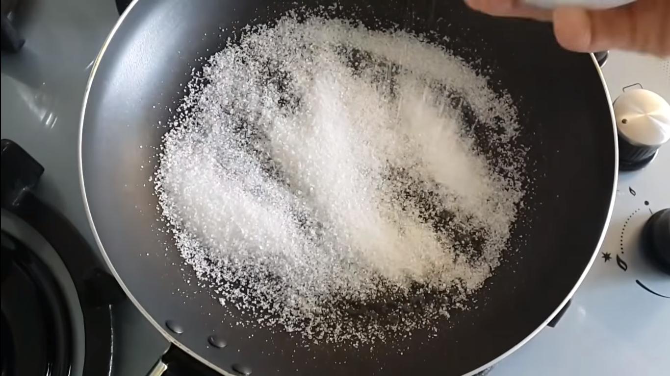 وصفة - موز بالكراميل - وصفة طبقات الكيك - الخطوة 3