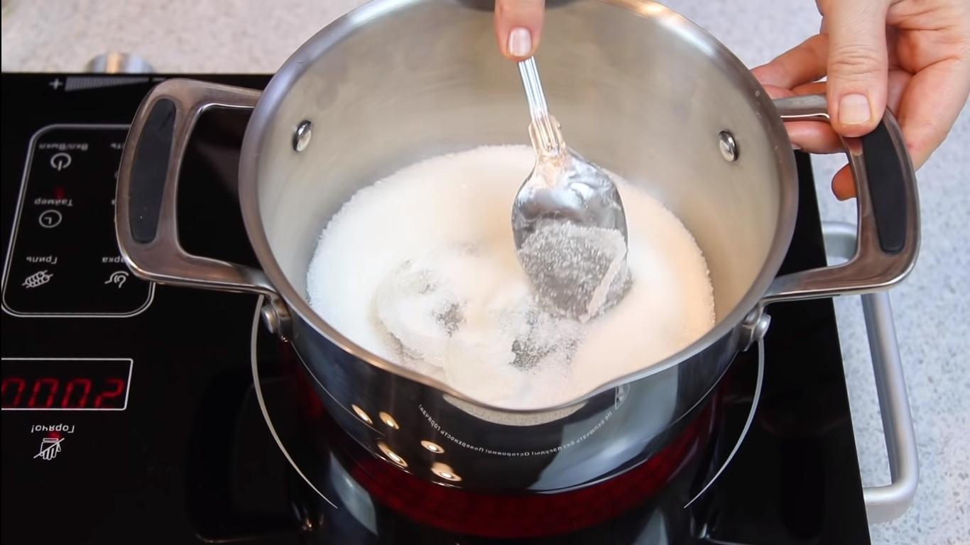 Resipi - Salted Caramel Snickers Cake - Hakbang 4