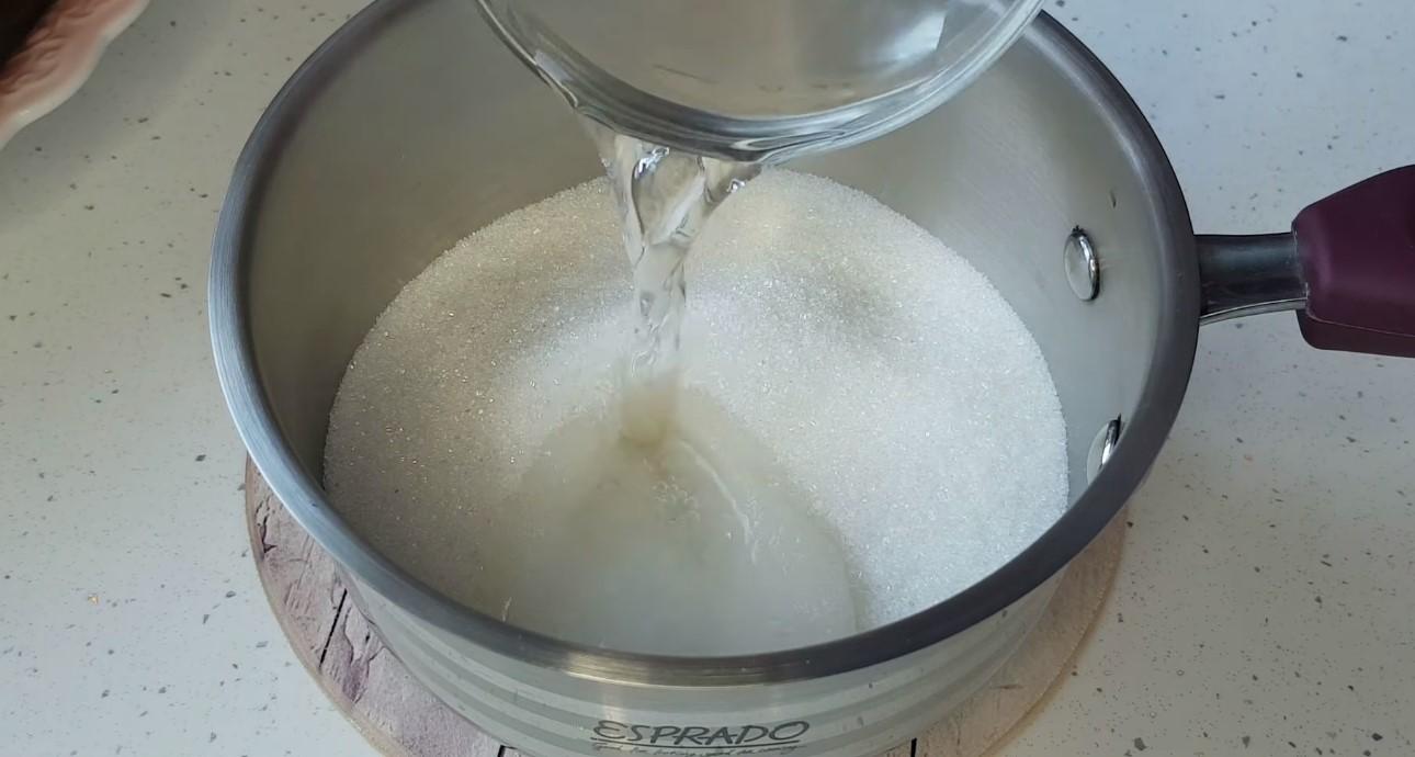 وصفة - تفاح بالكراميل على عصا - الخطوة 4