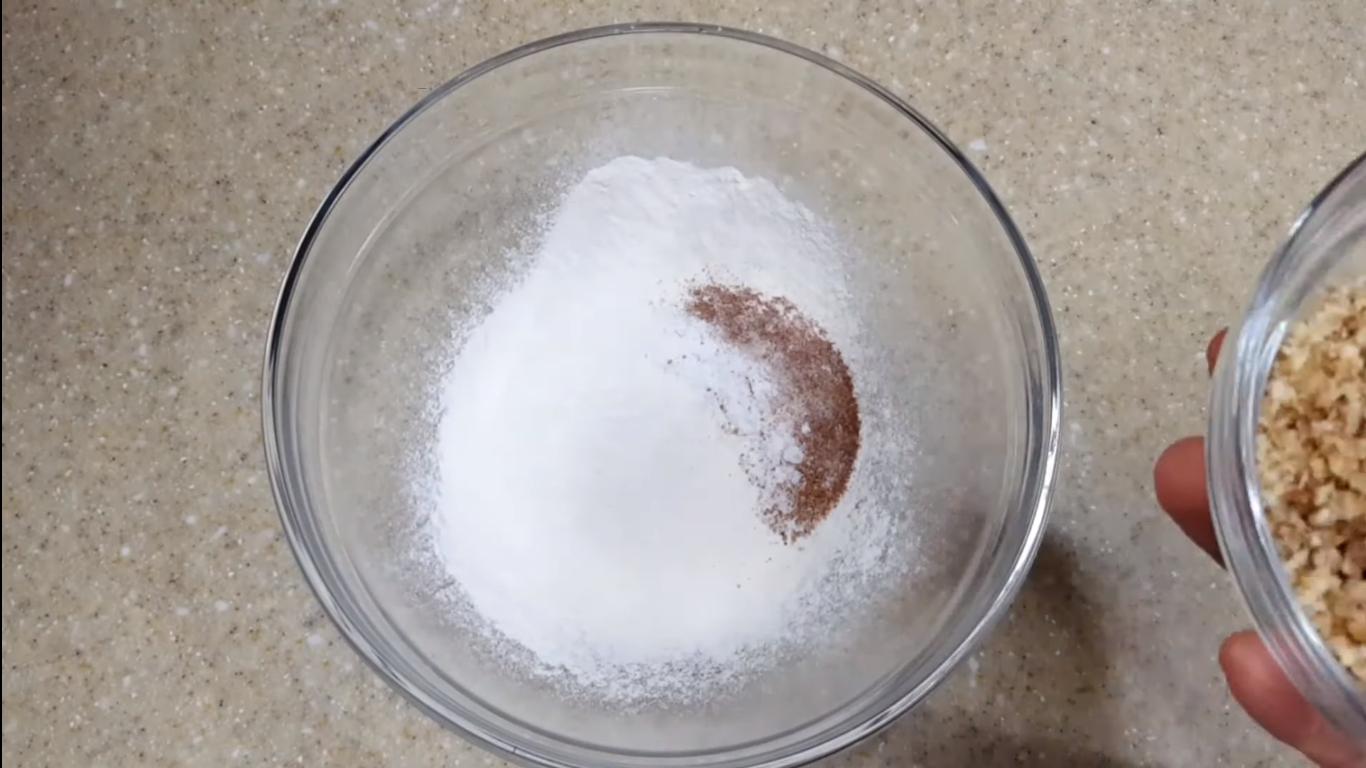 Opskrift - Gulerodsrullekage - Trin 4