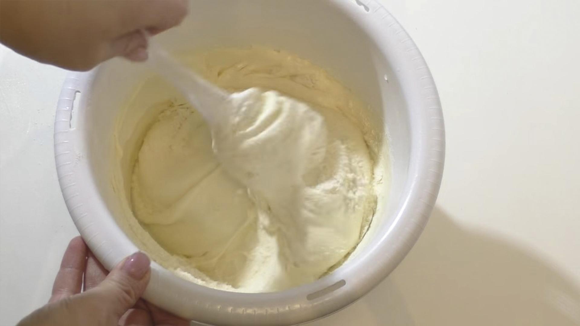 وصفة - كعكة الإسفنج بالفانيليا من إعداد الشيف آندي - الخطوة 5