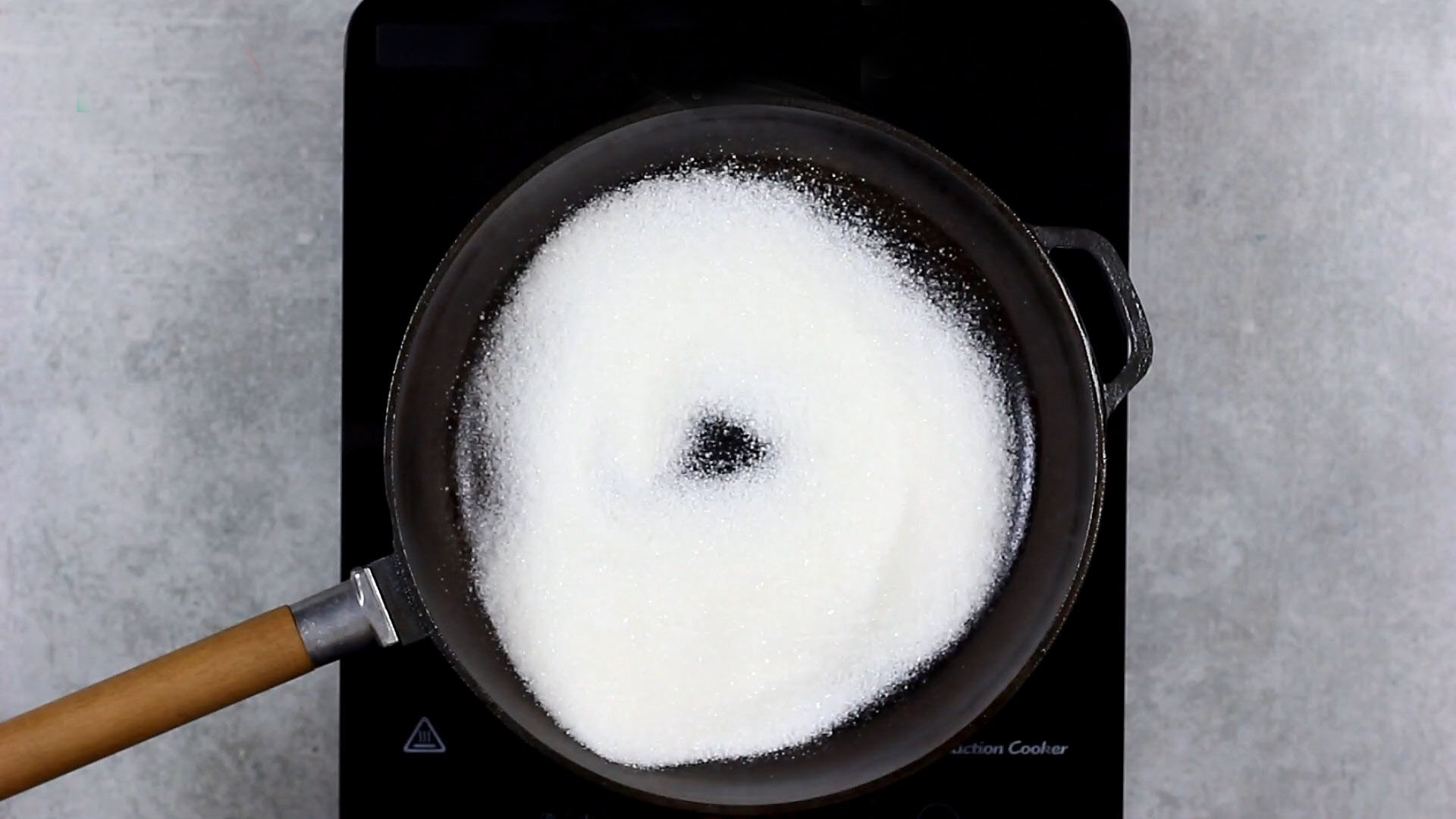 Opskrift - Karamelliserede jordnødder - Trin 1