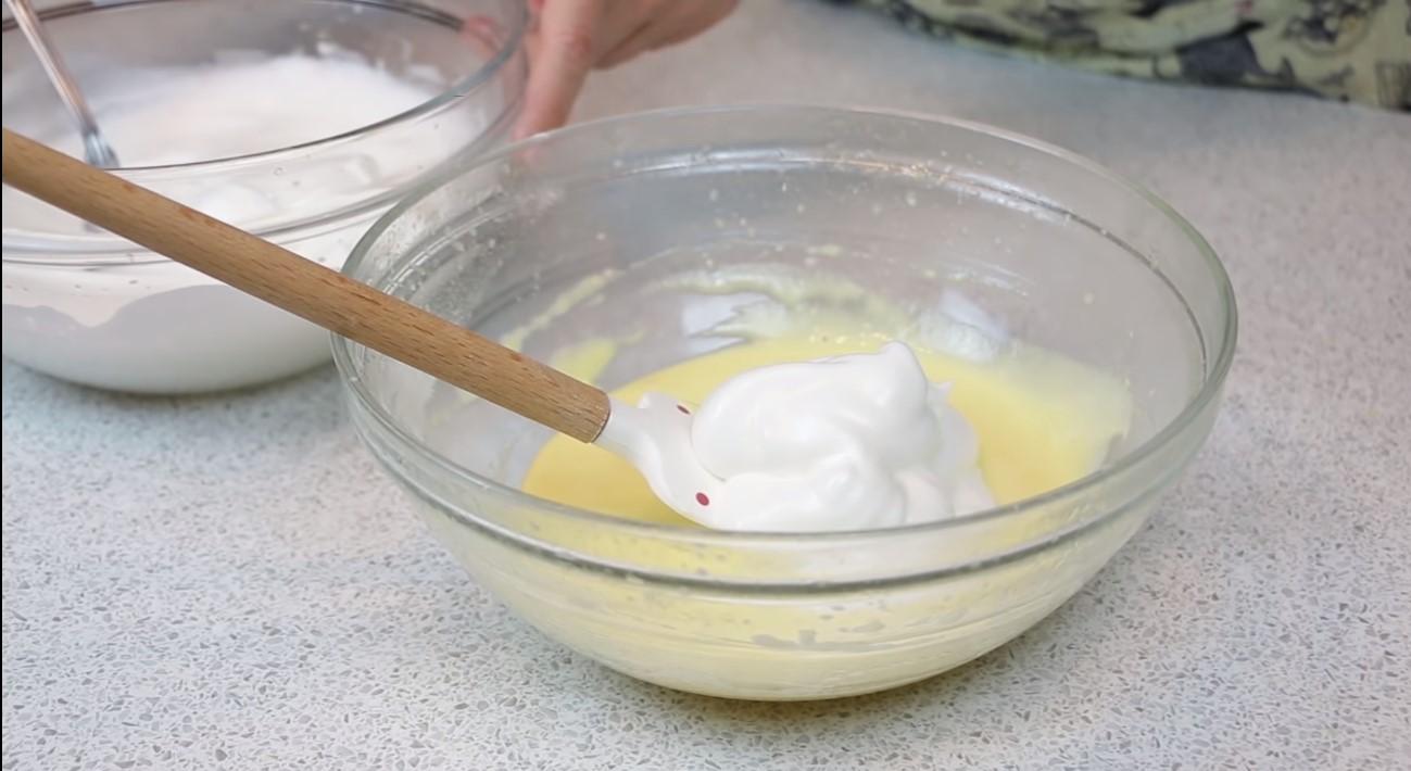 Opskrift - Chiffon-svampekagerulle - Trin 7