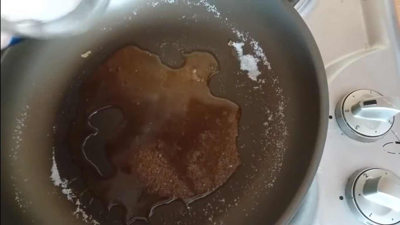 وصفة - شرائح التفاح بالكراميل - الخطوة 3