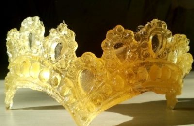 Karamel til kagedekoration - foto