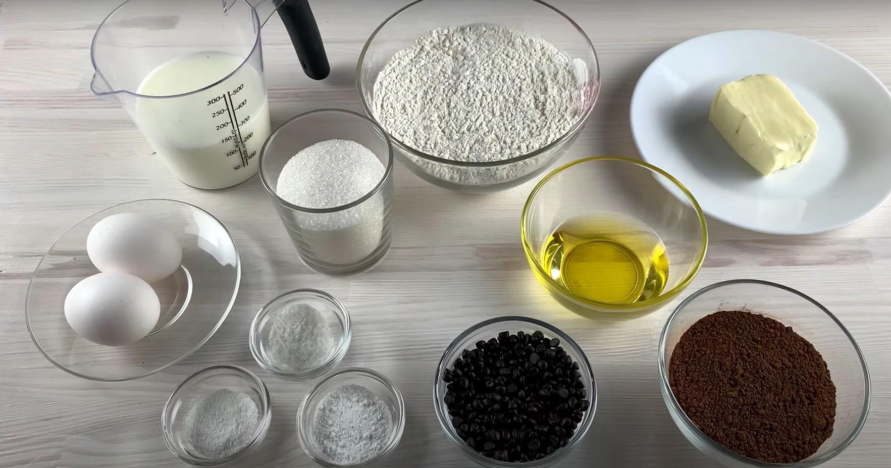 Recepta - Magdalenes de llet amb cacau i xocolata - Pas 1