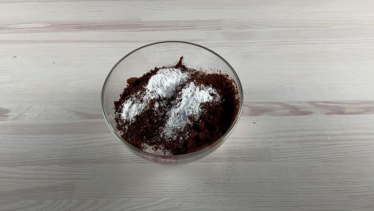 Recepta - Magdalenes de llet amb cacau i xocolata - Pas 2