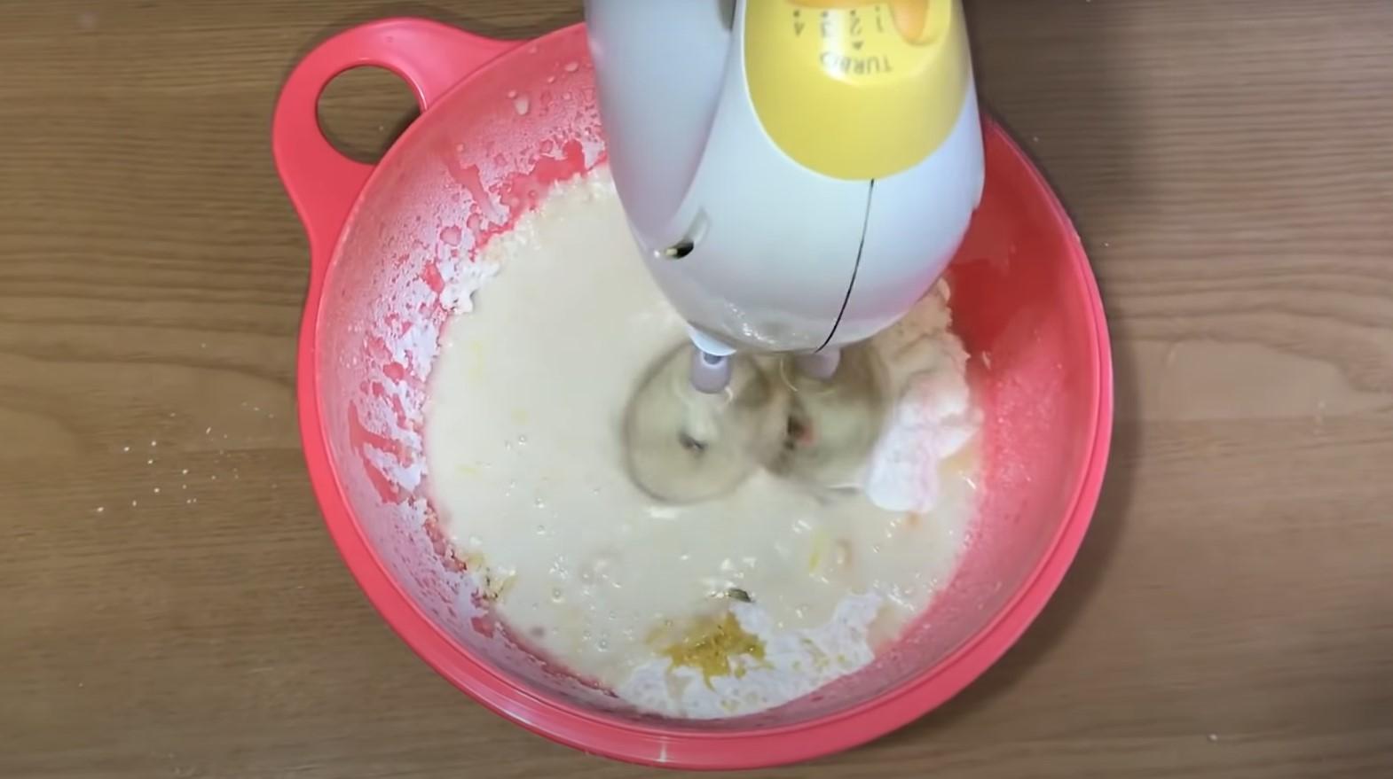 وصفة - كيكة إسفنجية خالية من الحليب والبيض - الخطوة 7