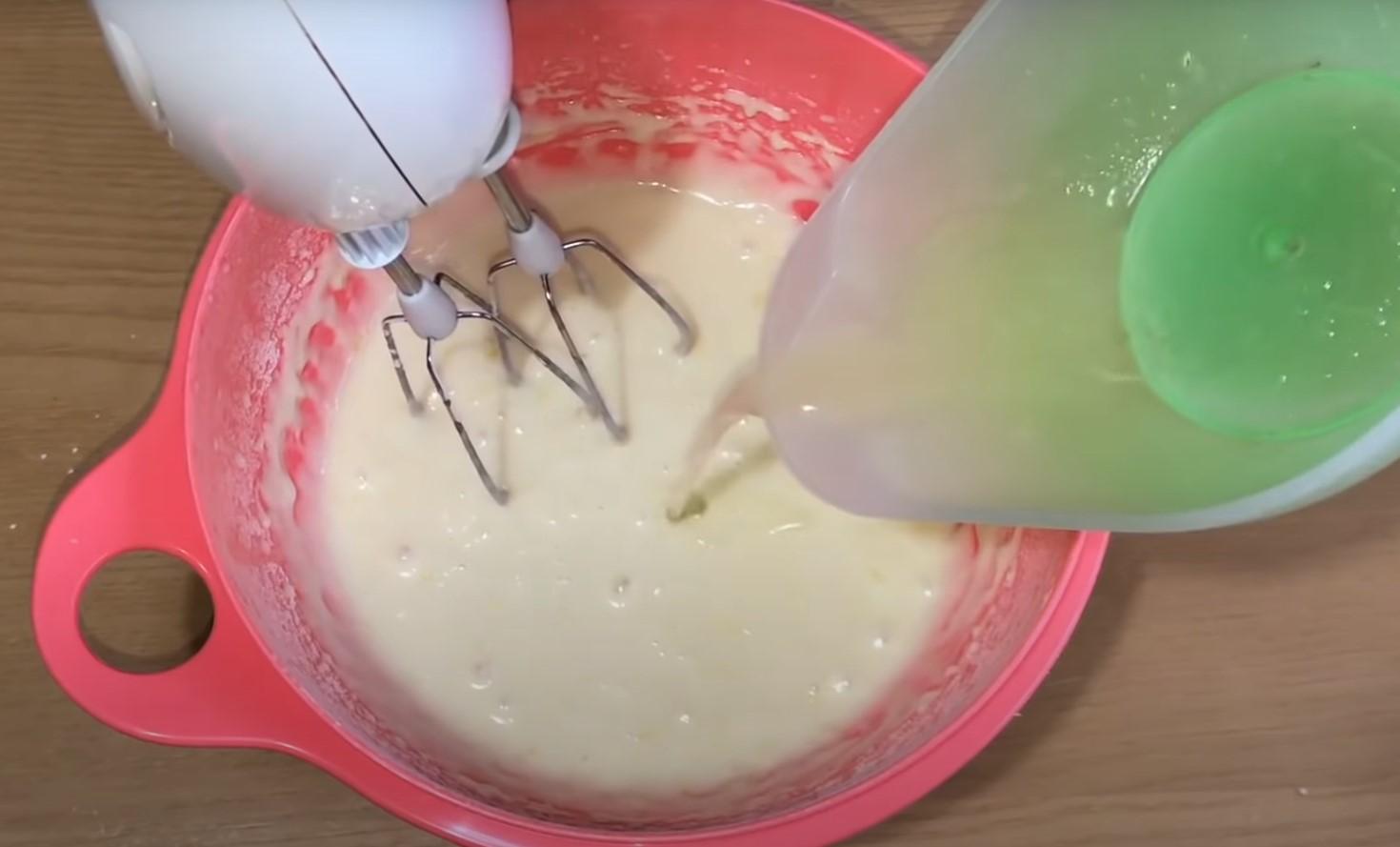 وصفة - كيكة إسفنجية خالية من الحليب والبيض - الخطوة 8