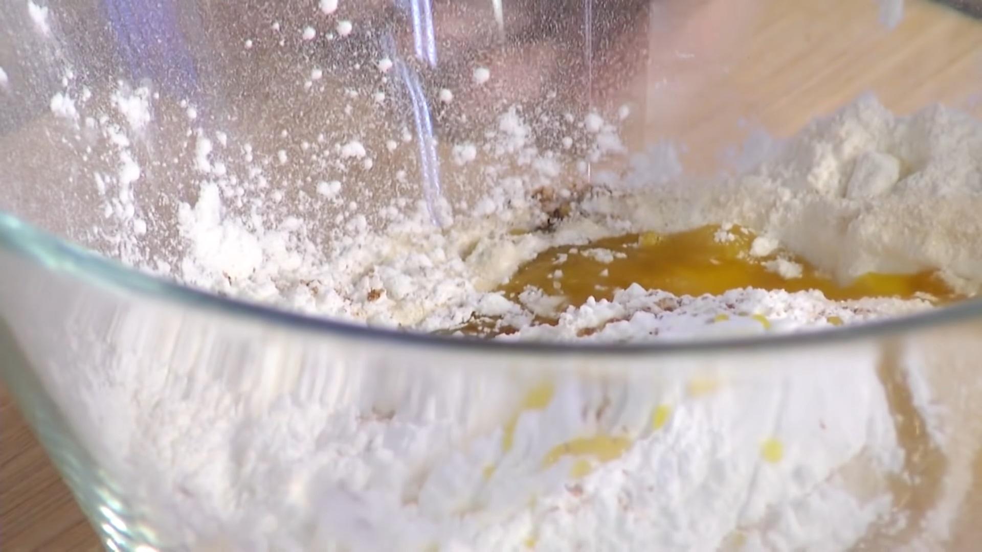 وصفة - كعكات المافن المحشوة بالمربى: وصفة من إعداد يوليا فيسوتسكايا - الخطوة 2