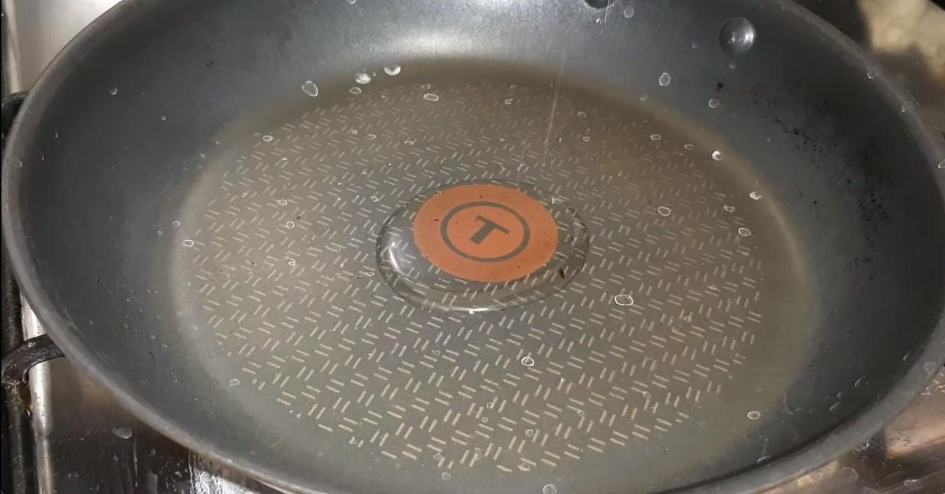 Recipe - Skillet Popcorn na may Sugar Caramel - Hakbang 1