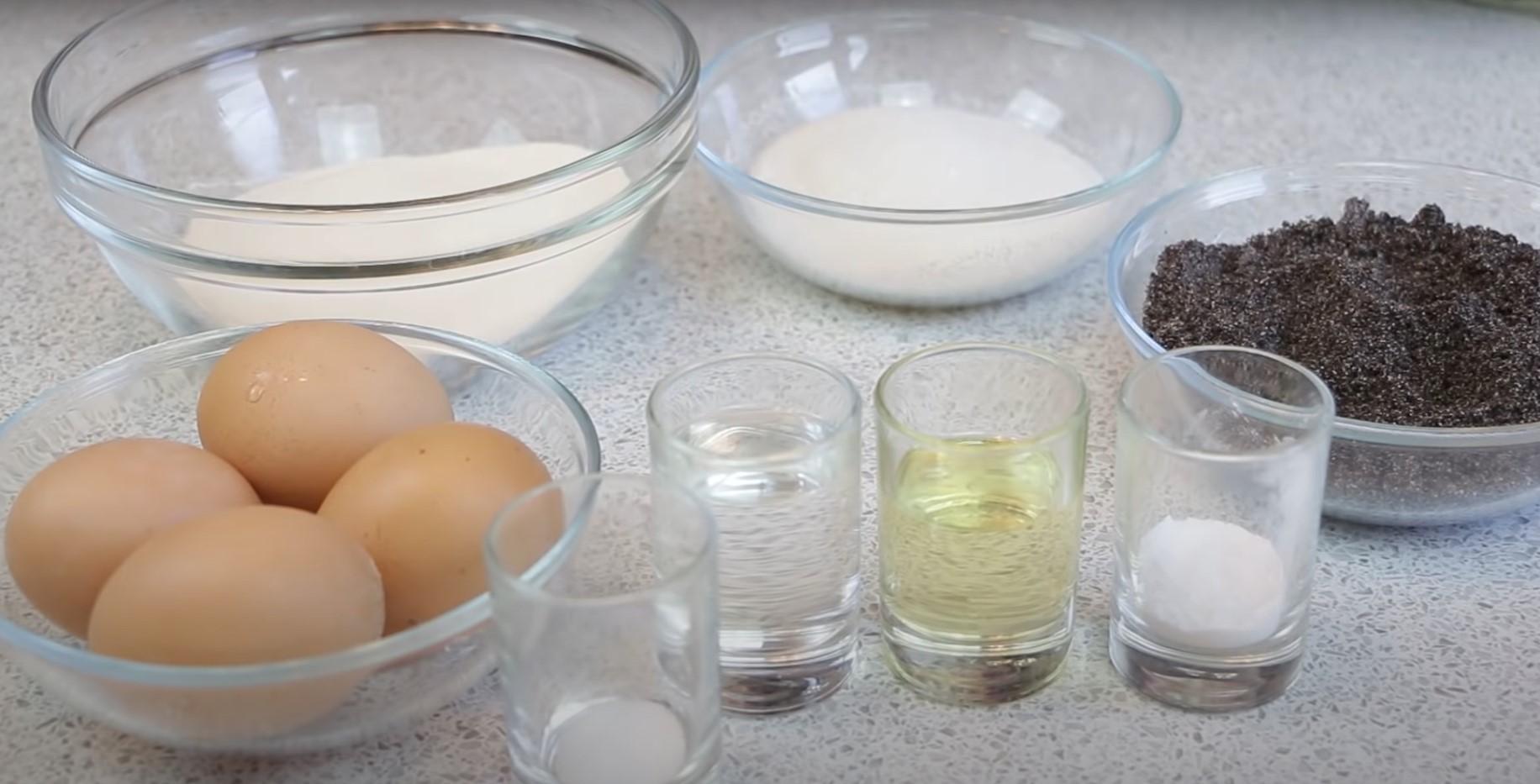 وصفة - كيكة إسفنجية هشة وطرية مع بذور الخشخاش - الخطوة 1