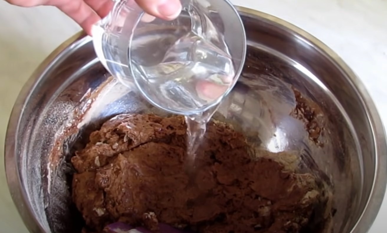 Recipe - Sponge Cake na Walang Itlog na may Kumukulong Tubig - Hakbang 6