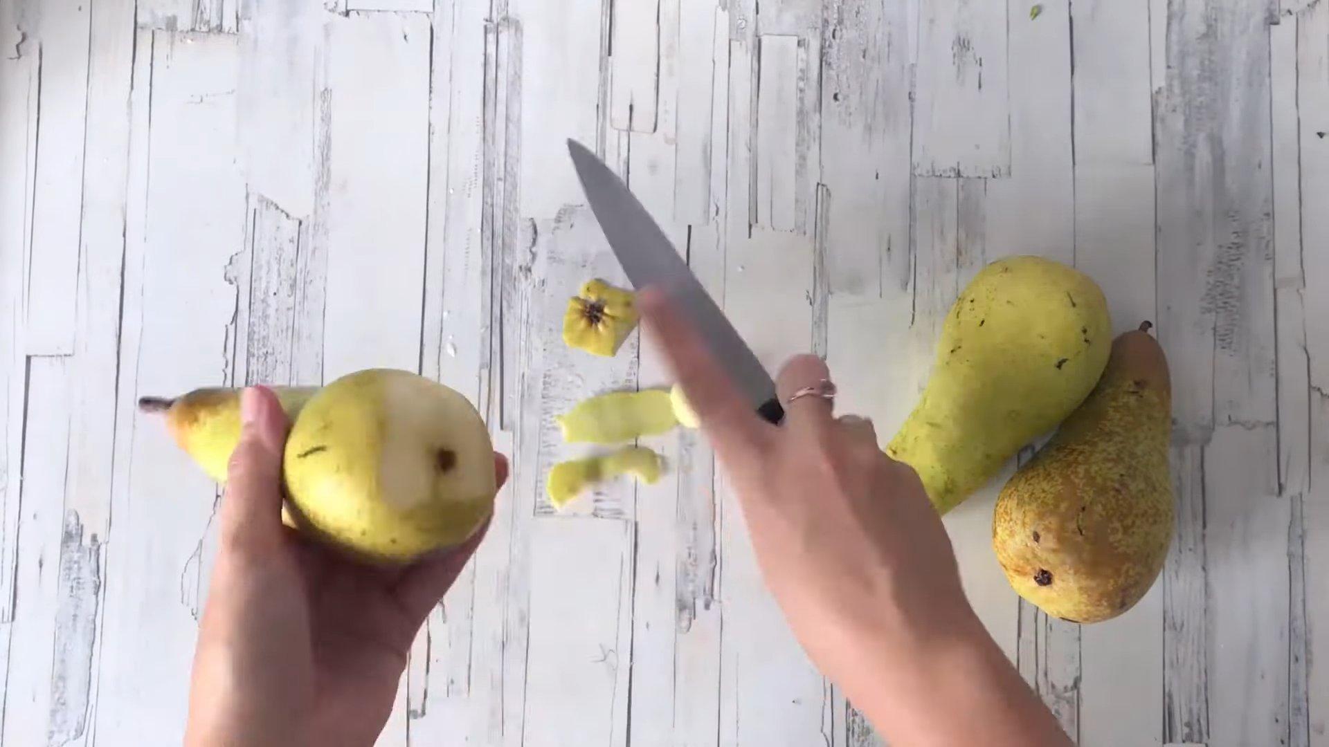 وصفة - كمثرى بالكراميل في المقلاة - الخطوة 4