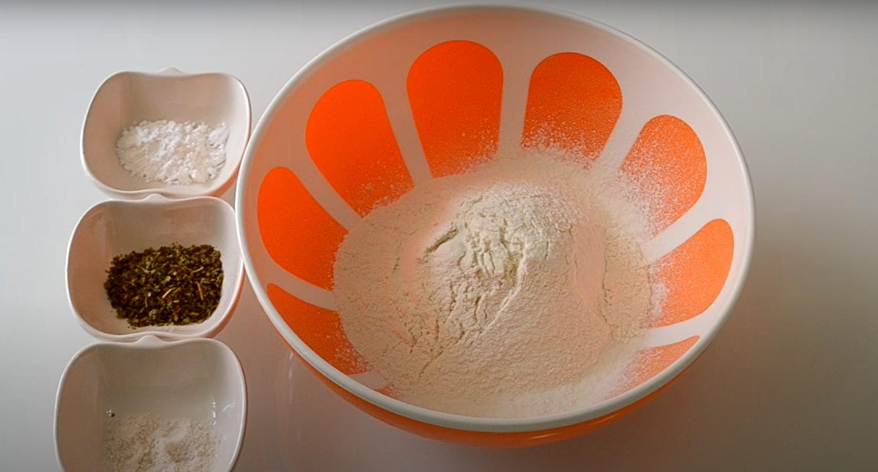 Recepta - Magdalenes de pizza amb llet - Pas 1