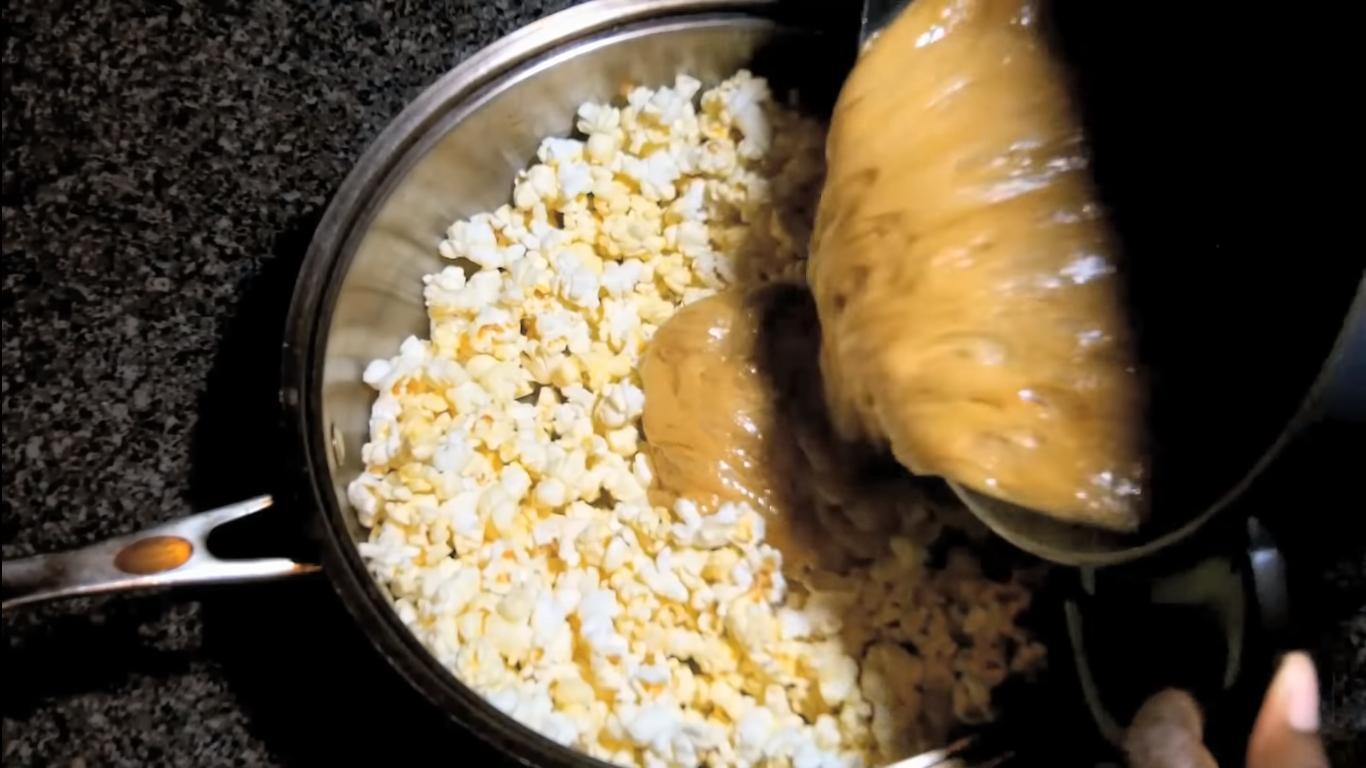 Resipi - Caramel Popcorn na may Corn Syrup - Hakbang 8