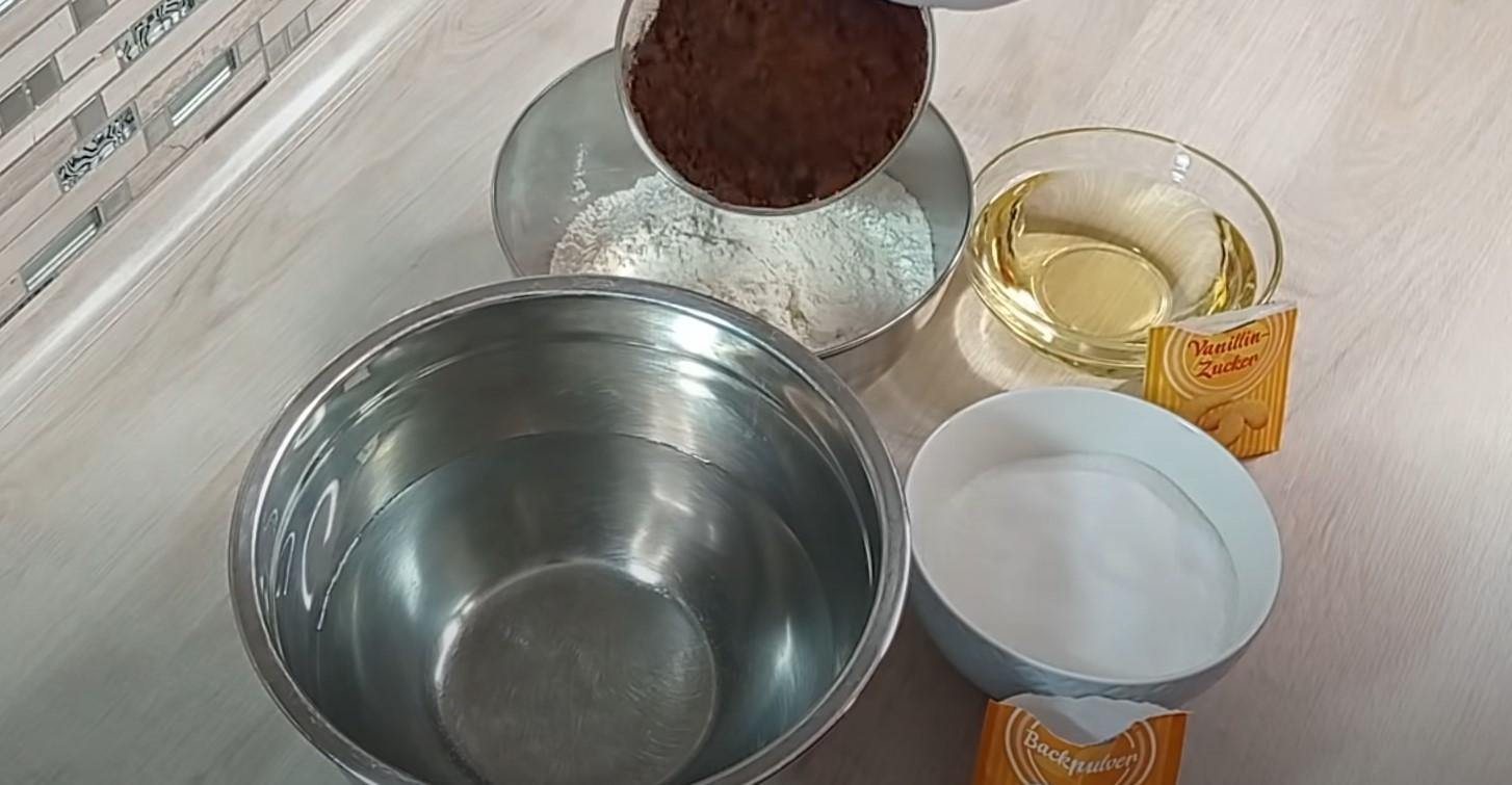 وصفة - كيكة إسفنجية بدون بيض بالماء - الخطوة 2