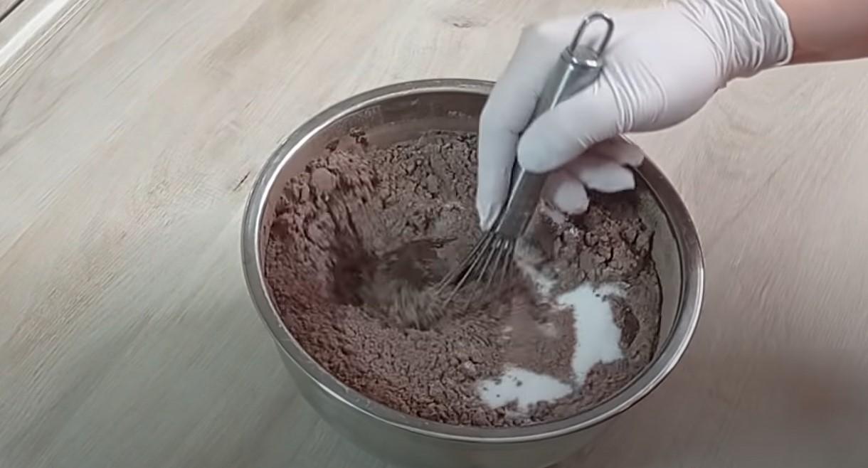 وصفة - كيكة إسفنجية بدون بيض بالماء - الخطوة 7