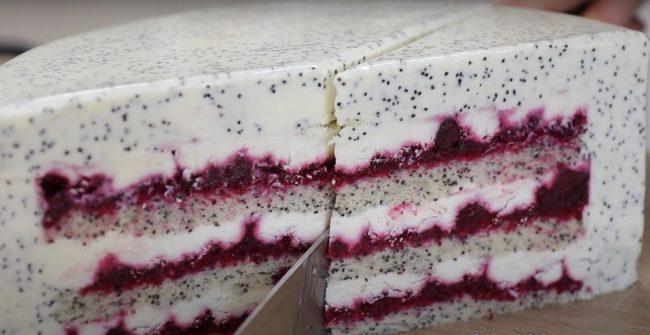 ما الذي يُناسب كعكة موس بذور الخشخاش؟ - صورة