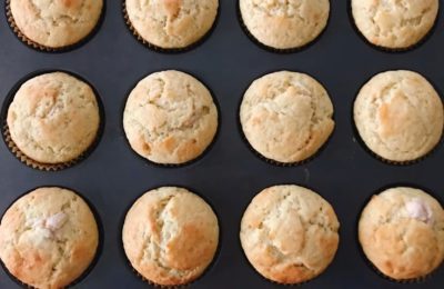 كعكات المافن بالكريمة الحامضة - صورة