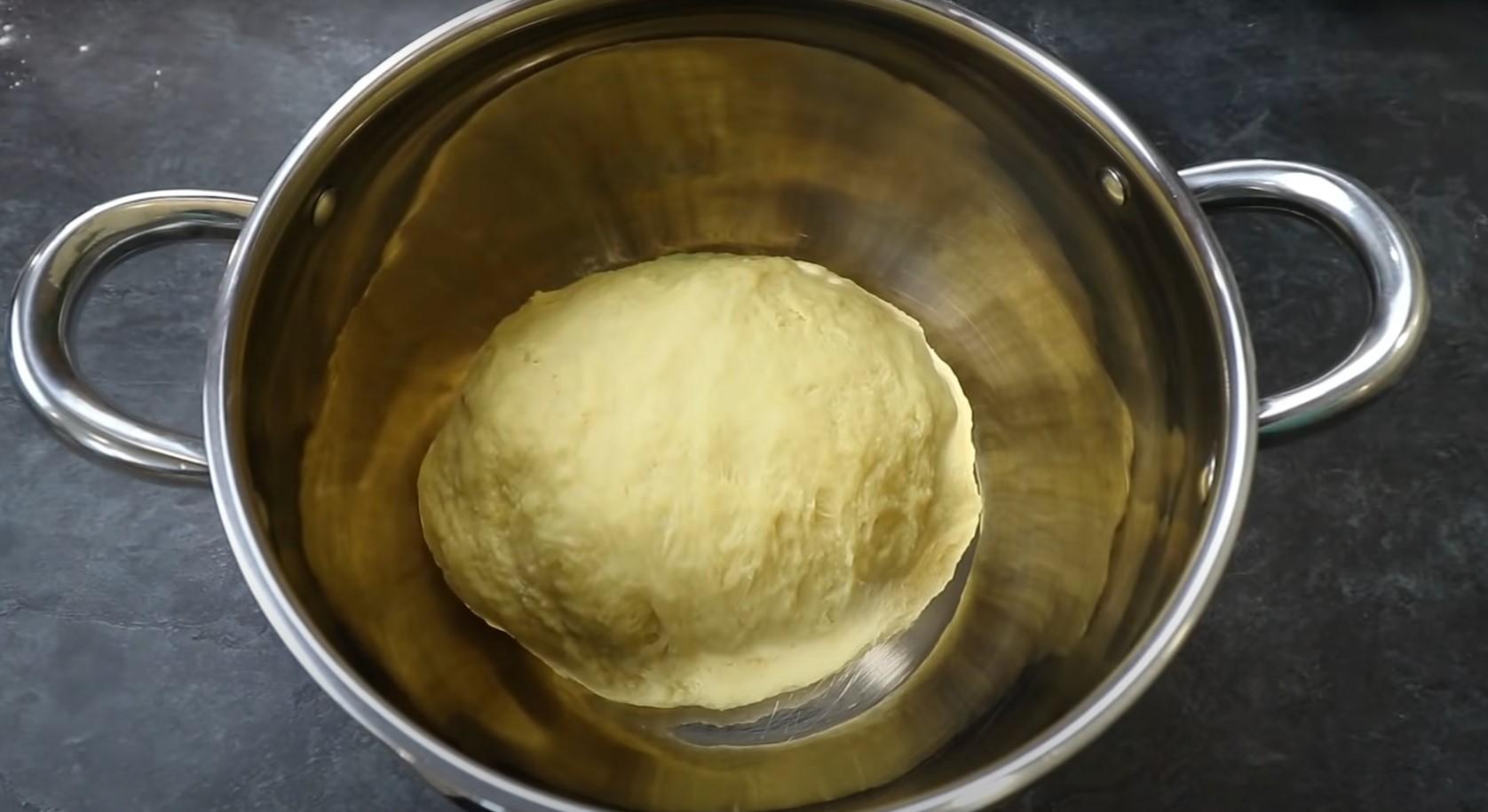 وصفة - كعكة عيد الفصح بالخميرة الطازجة - الخطوة 11