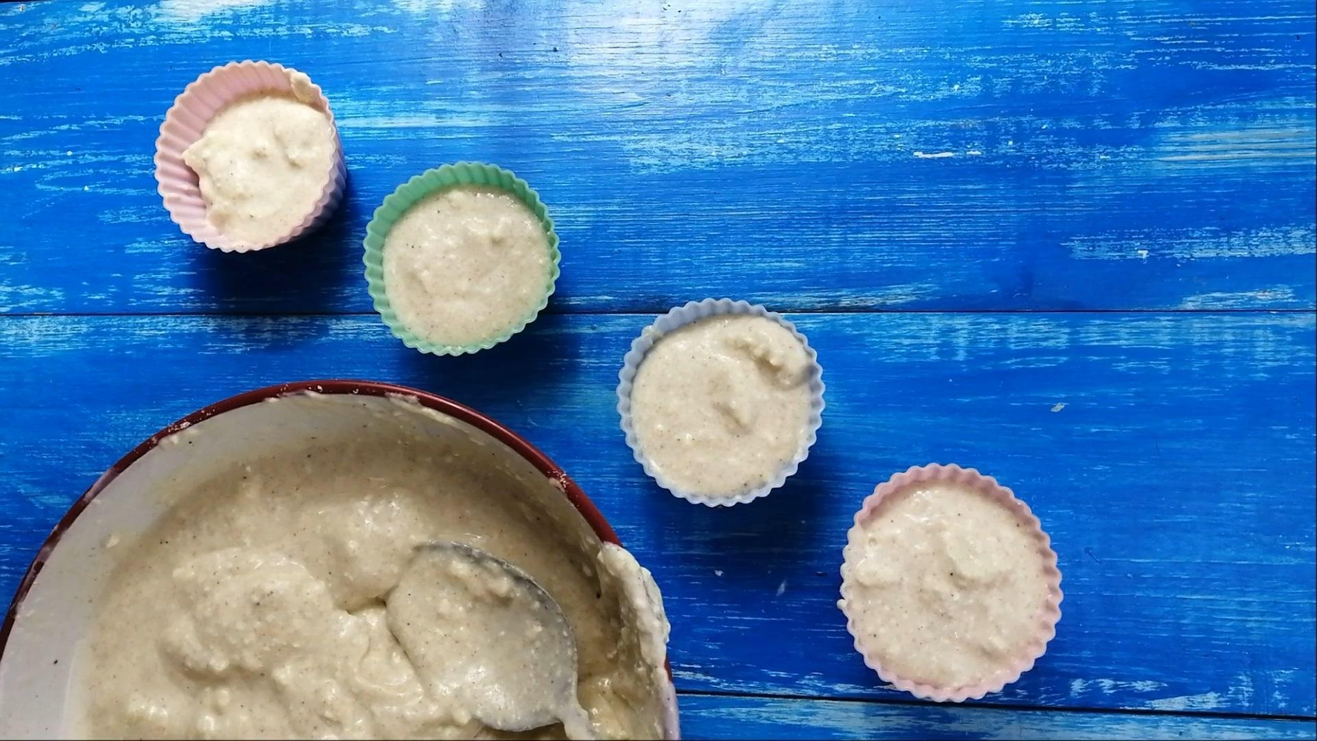 Recepta - Magdalenes de formatge cottage i poma - Pas 8