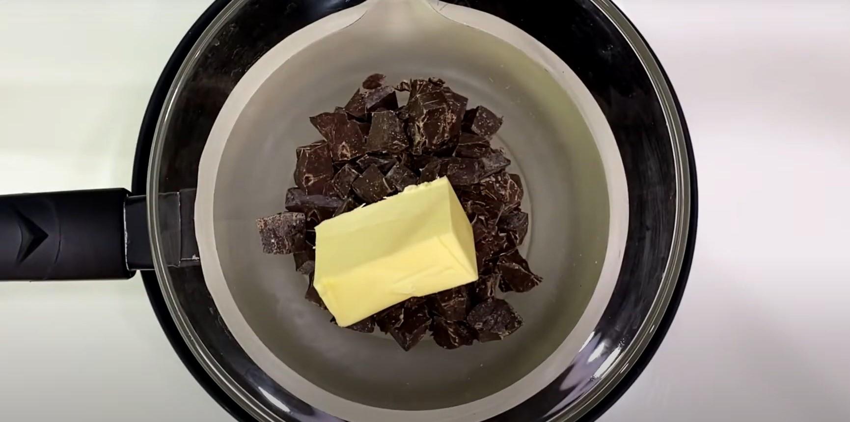 وصفة - كعكات المافن المحشوة بالشوكولاتة السائلة - الخطوة 5