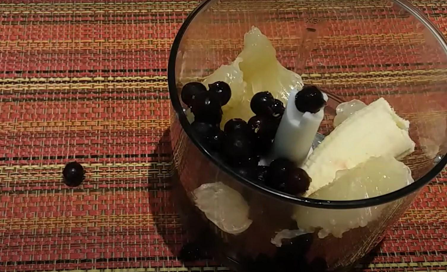 Recepta de sorbet de grosella negra - Pas 2