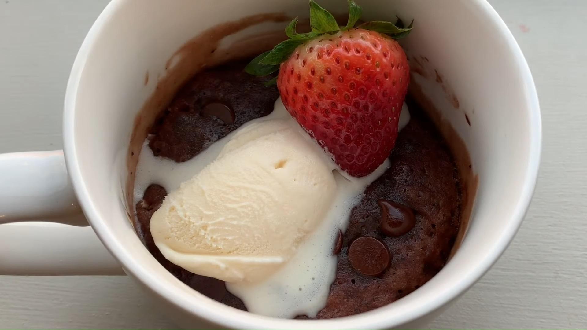 Recette - Gâteau au chocolat en tasse sans levure chimique - Étape 5