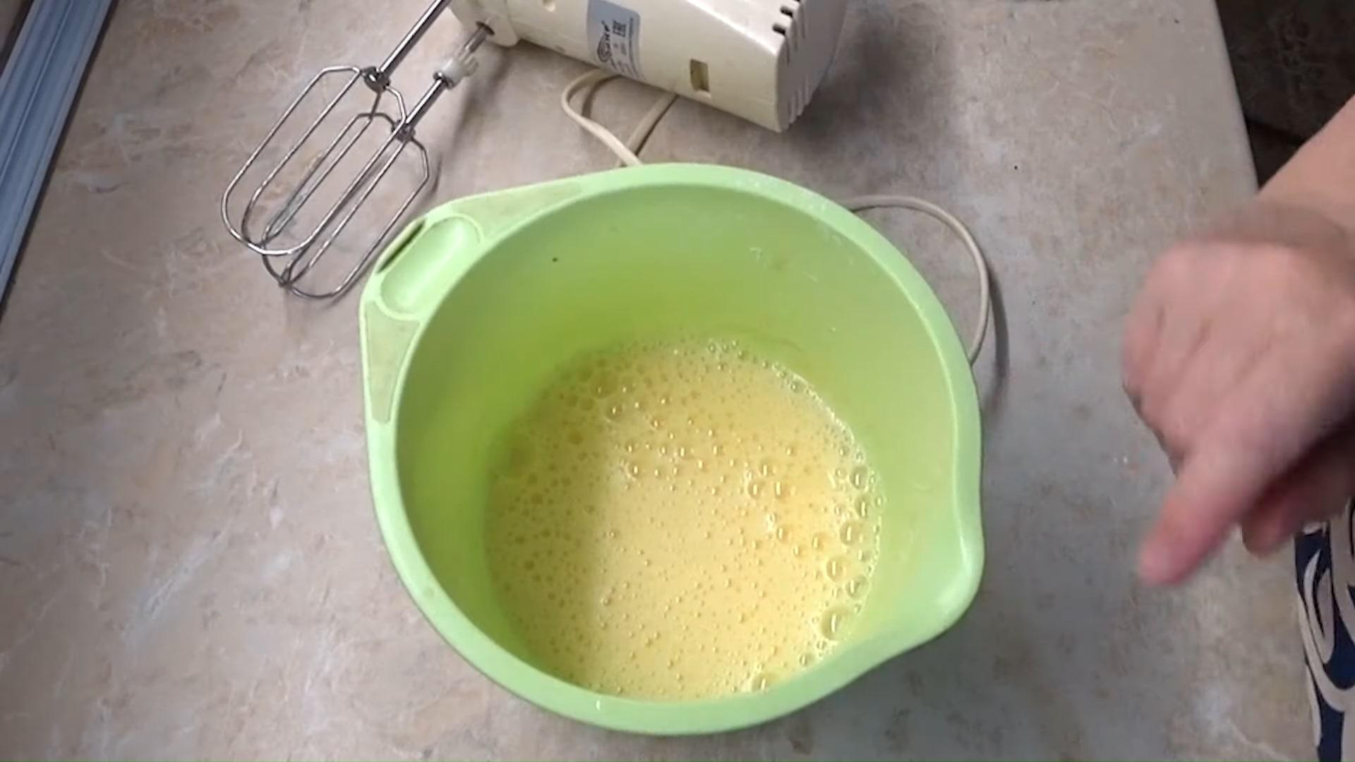 Recette - Muffins au fromage blanc et aux graines de pavot au micro-ondes (5 minutes) - Étape 1