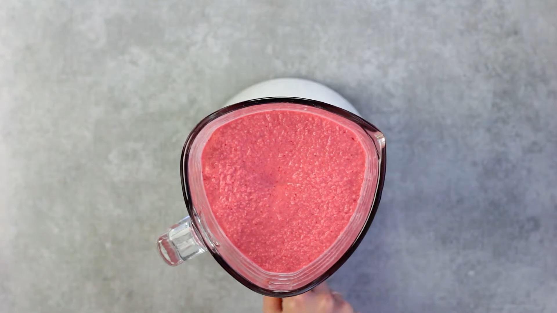 สูตร - เชอร์เบทโยเกิร์ตสตรอว์เบอร์รีโฮมเมด - ขั้นตอนที่ 3