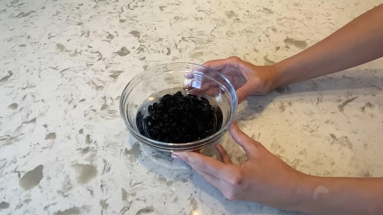 Recepta - Kulich Kraffin: amb panses, fruits secs i xocolata - Pas 2