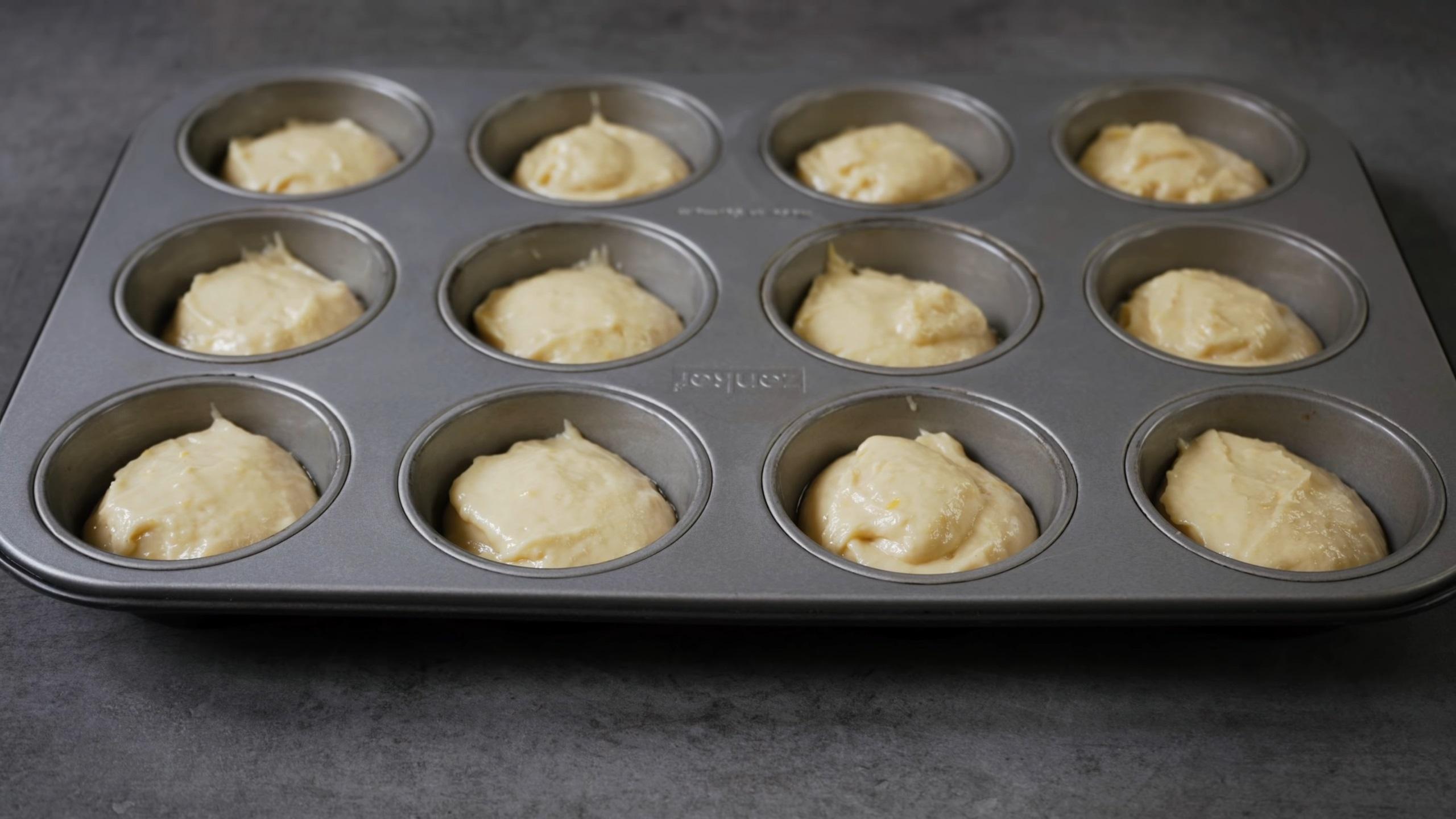 Recepta - Magdalenes de crema agra amb llimona - Pas 7