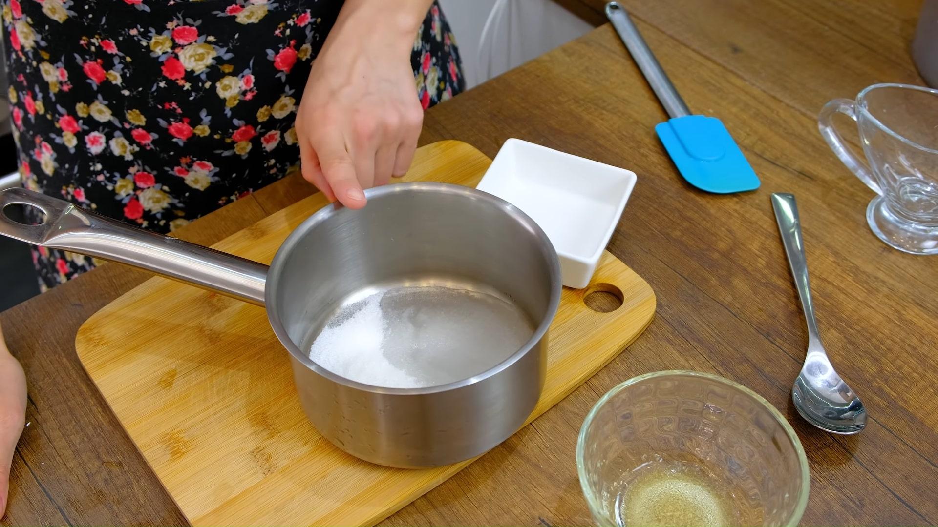 Recette - Le meilleur glaçage à la gélatine pour gâteau de Pâques - Étape 2