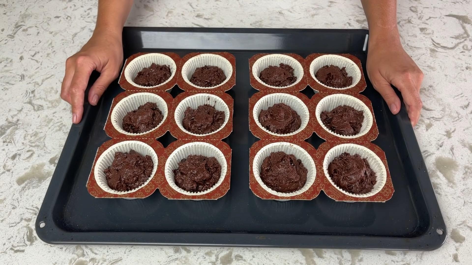 Recette - Muffins au kéfir et au chocolat dans des moules en silicone - Étape 6