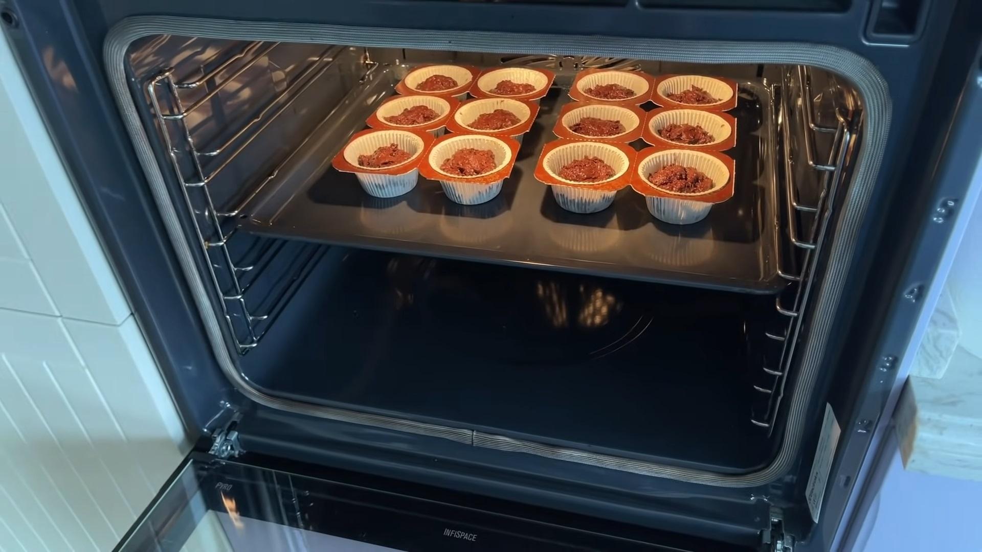 Recette - Muffins au kéfir et au chocolat dans des moules en silicone - Étape 7