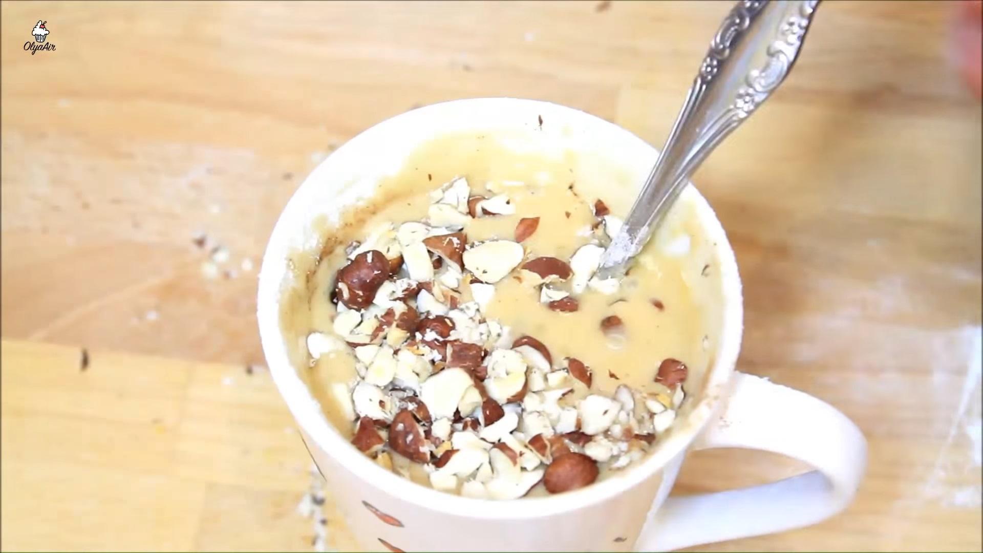 Recepta - Magdalena de plàtan en una tassa - Pas 5