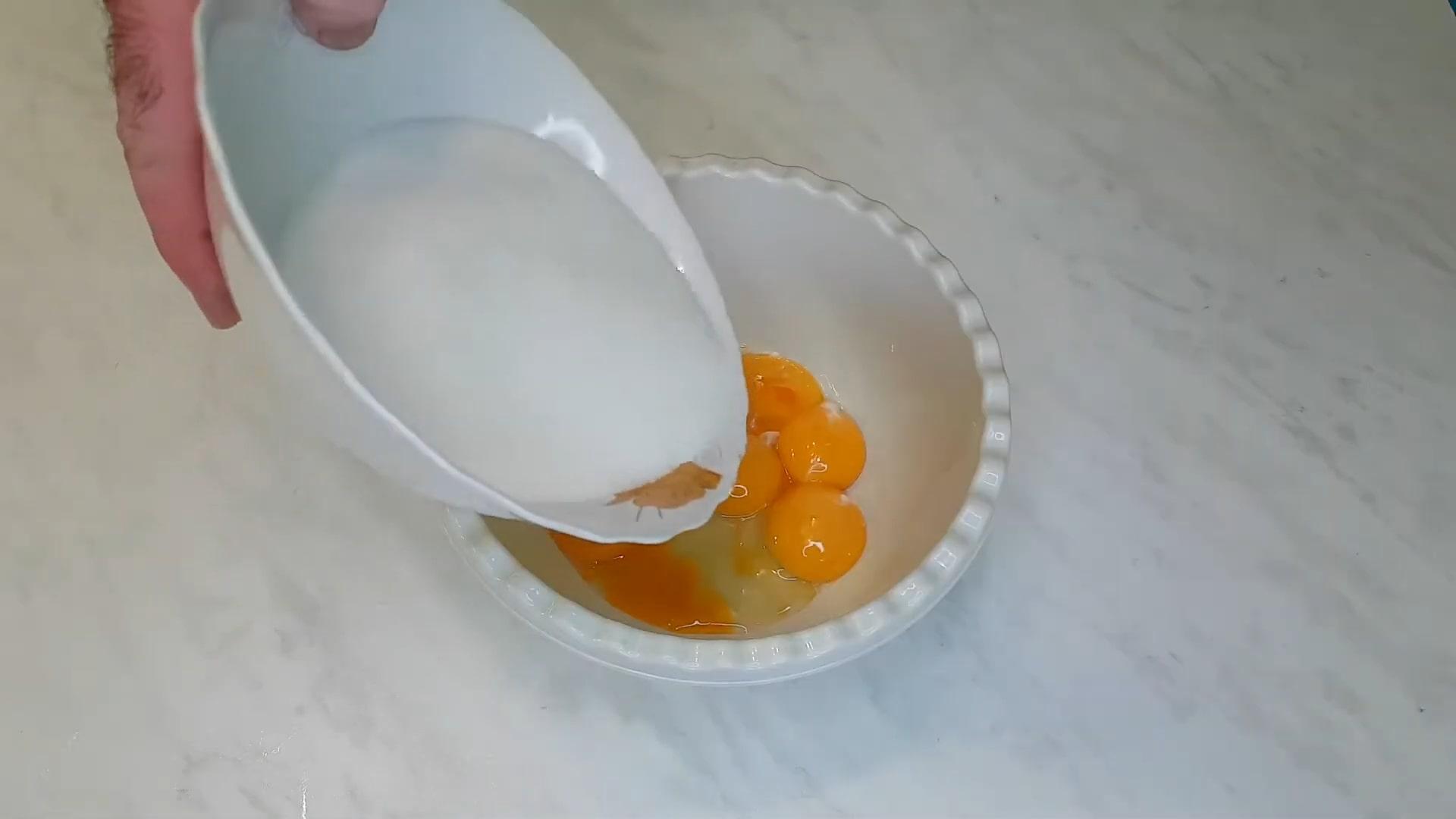 Recepta - Pastís de Pasqua amb fruita confitada i panses - Pas 4