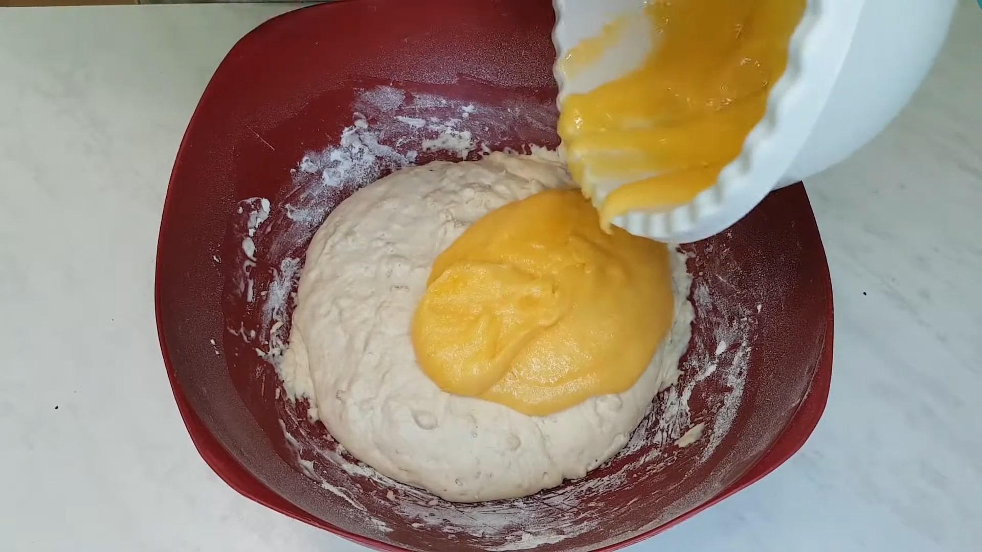 Recepta - Pastís de Pasqua amb fruita confitada i panses - Pas 6