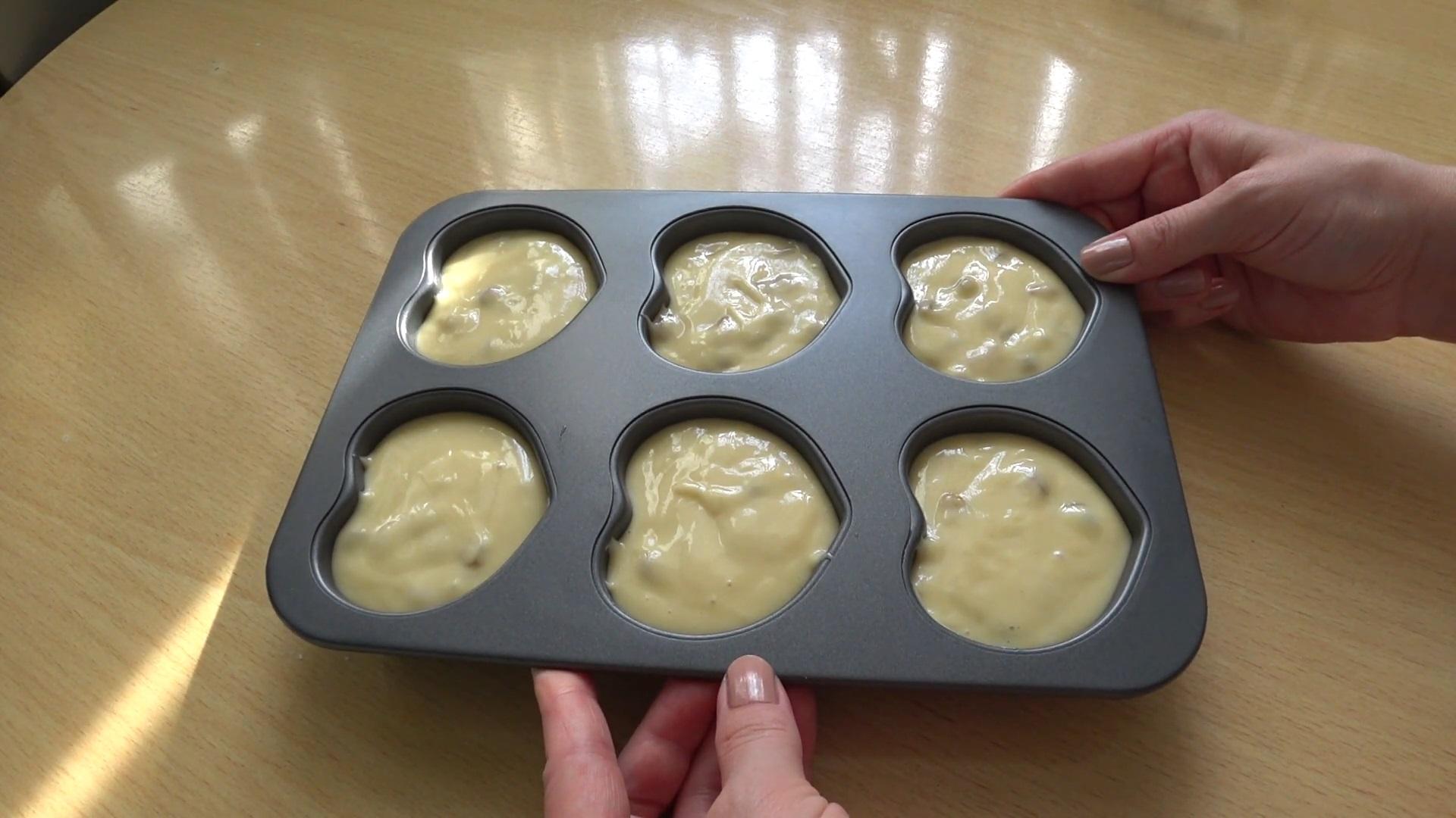 Recipe - Kefir Muffins na may Pasas o Berries - Hakbang 5