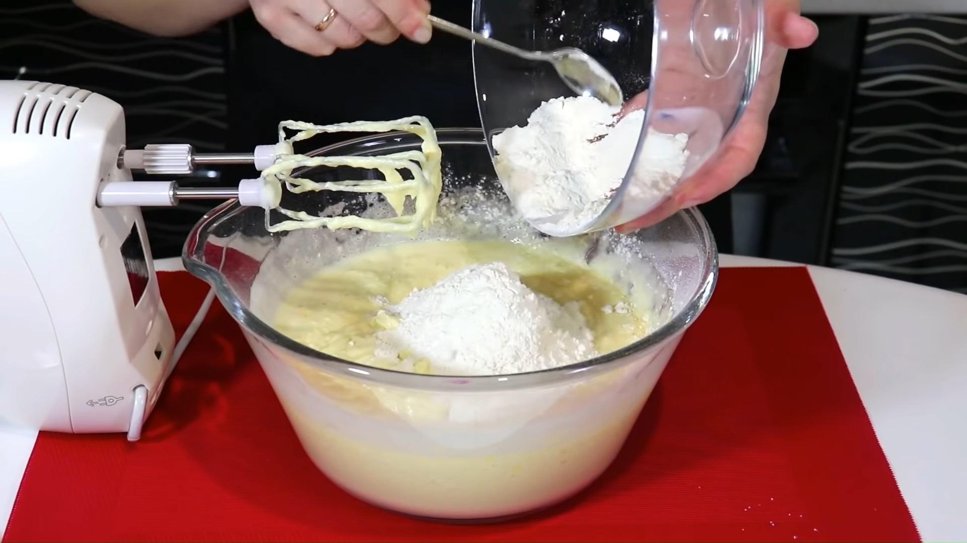 สูตร - เค้กอีสเตอร์แบบง่ายและรวดเร็ว ไม่ใช้ยีสต์ ใส่ลูกเกด - ขั้นตอนที่ 4