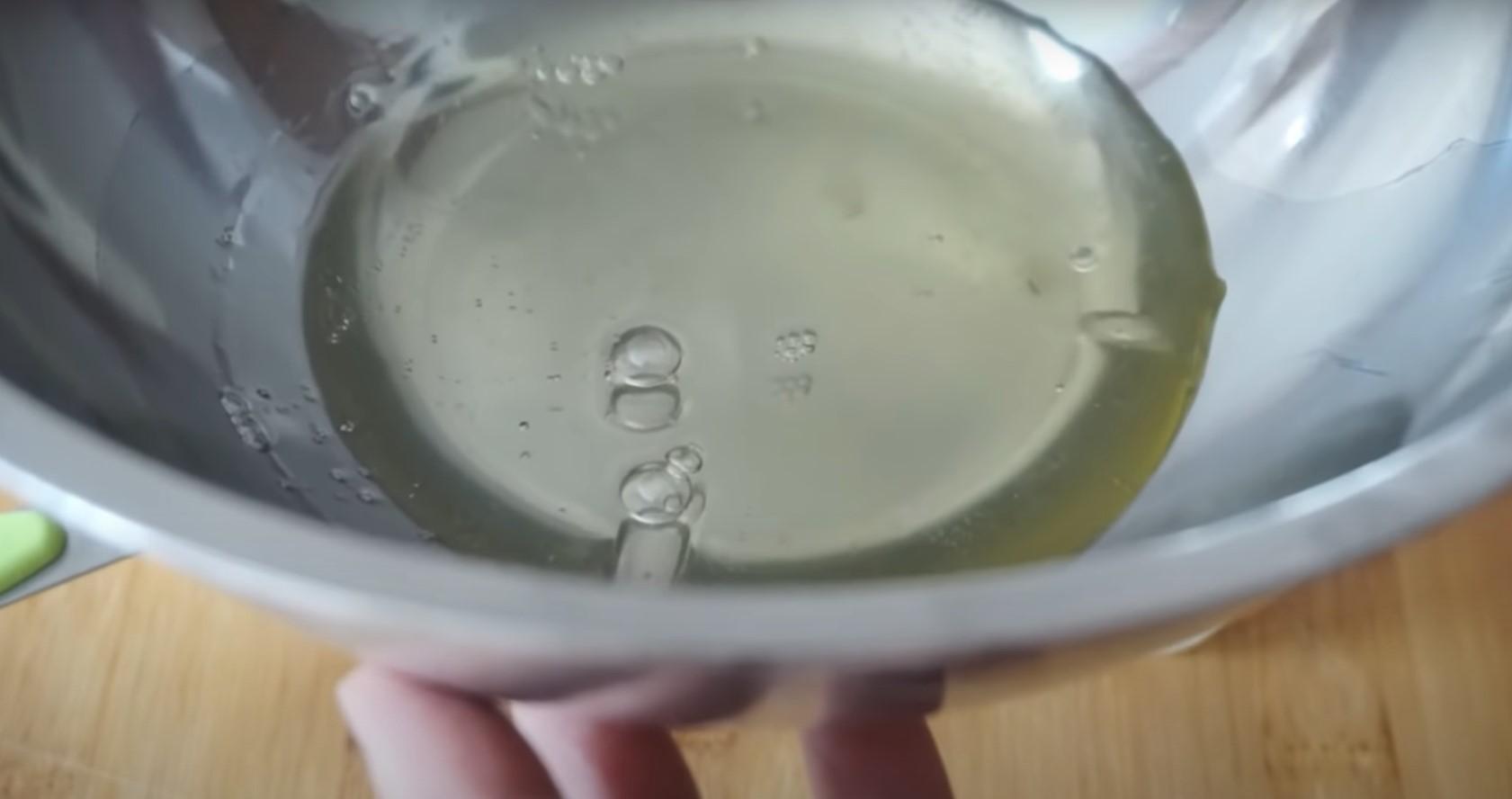 Recepta - Manera fàcil de decorar el pastís de Pasqua amb merenga suïssa - Pas 2